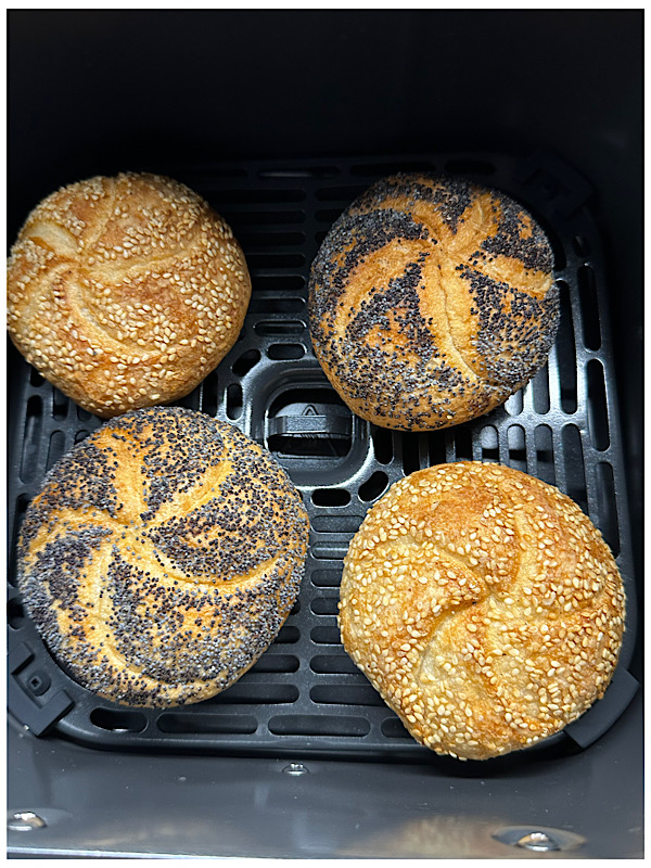 Brötchen in der Heißluftfritteuse